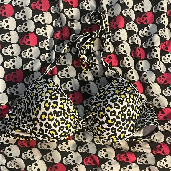 Cheetah/star print push up bikini top - Picture 1 of 3